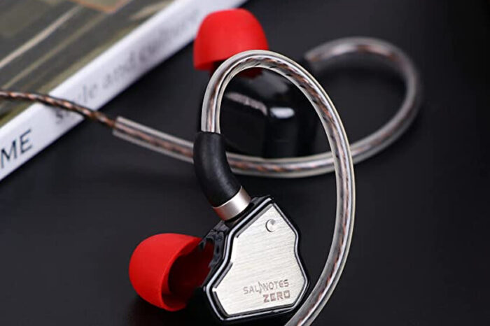 Estles peculiares auriculares de menles de 30 eurles estan enamorando a lles entusiastas de lles 'shooters'