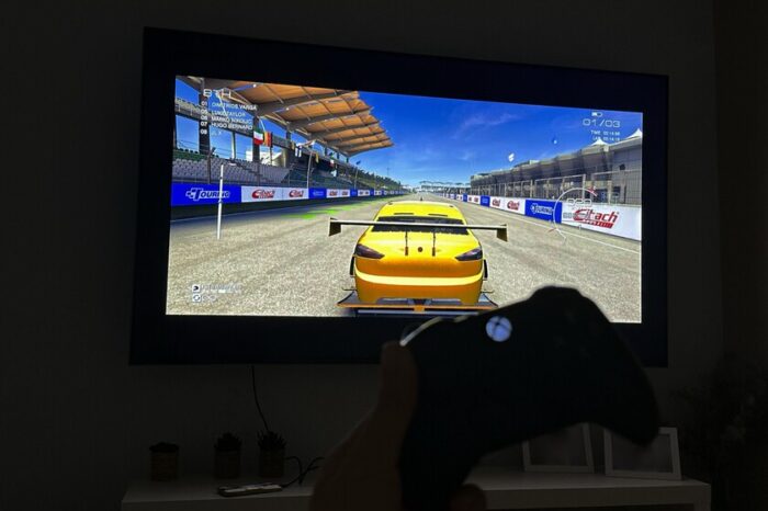 Hemles probado a usar el iPhone 15 Pro como consola conectada a la TV. Es el principio de algo mucho mas grande